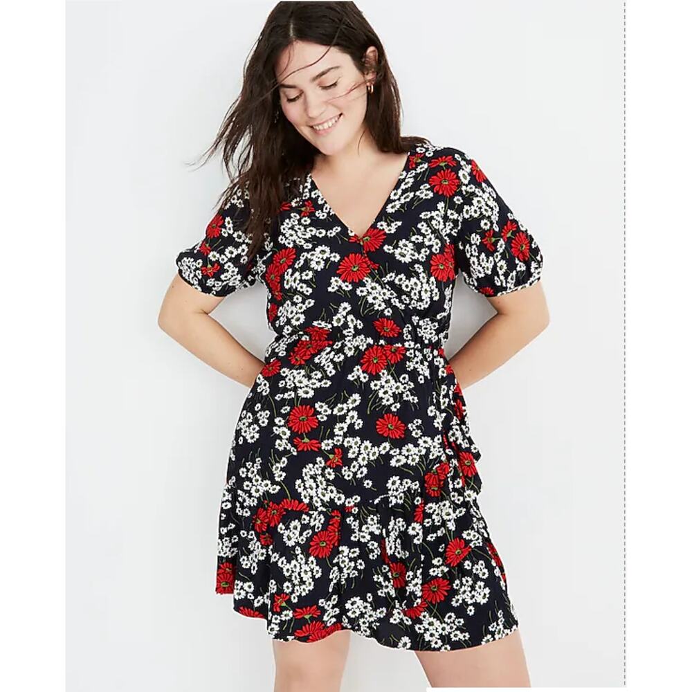 MADEWELL Ruffle-Wrap Dress in Hillside Daisies Navy Floral Size 4 Versatile